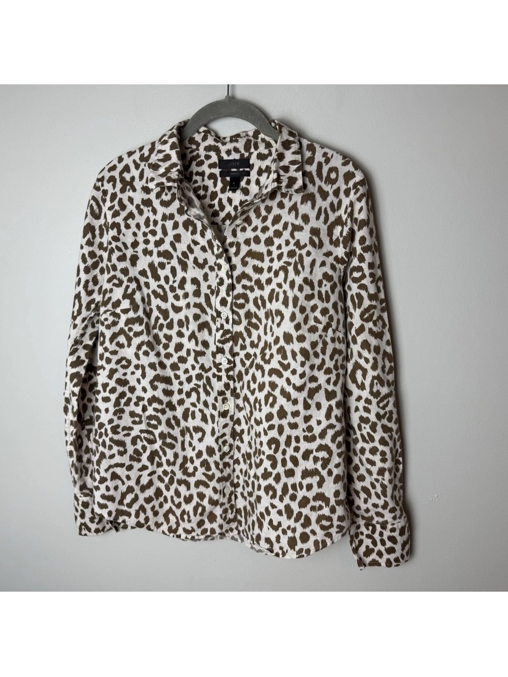 J. Crew Perfect Shirt Size 8 Long Sleeves Linen Cotton Blend Neutral Leopard - Picture 2 of 6